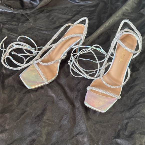 Dream Pairs Silver Strappy Heels - Picture 3 of 3